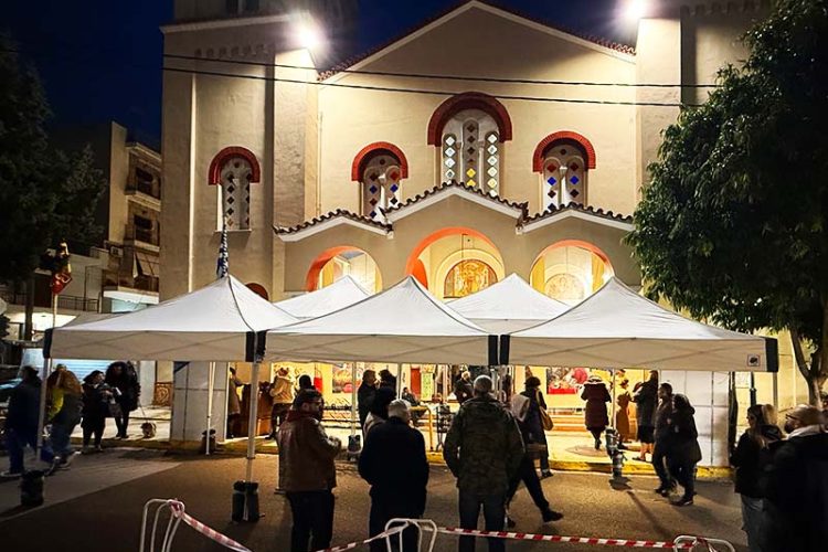 tentes ekklisia peiraias